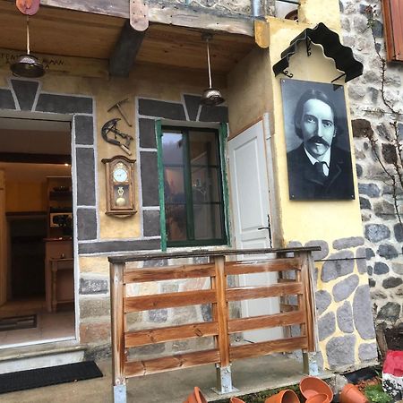 Apartamento Chez Steve And Son Goudet Exterior foto